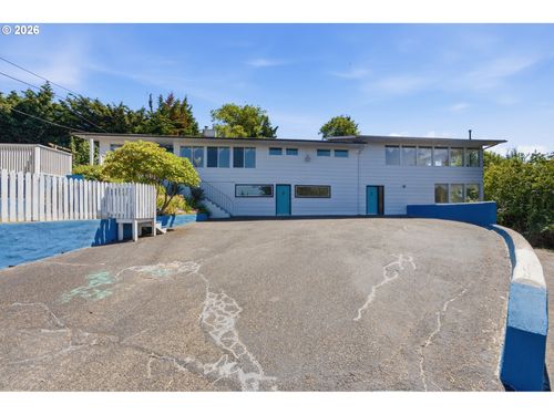 63654 Ahill Rd, Coos Bay, OR, 97420-3877 | Card Image