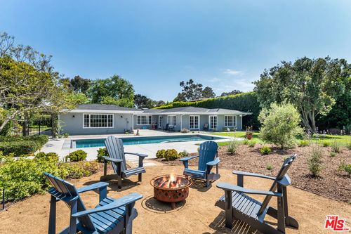 28925 Cliffside Dr, MALIBU, CA, 90265-4211 | Card Image
