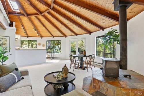 50 Oak Ave, Novato, CA, 94945-3517 | Card Image