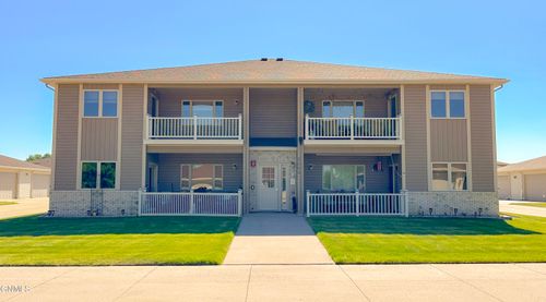 3-2504 Nash Ln, Mandan, ND, 58554-6355 | Card Image