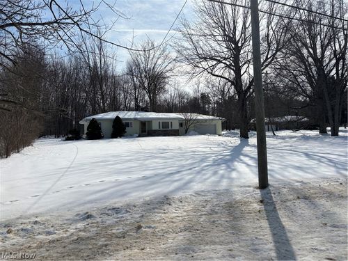 2806 Austinburg Rd, Ashtabula, OH, 44004-8823 | Card Image