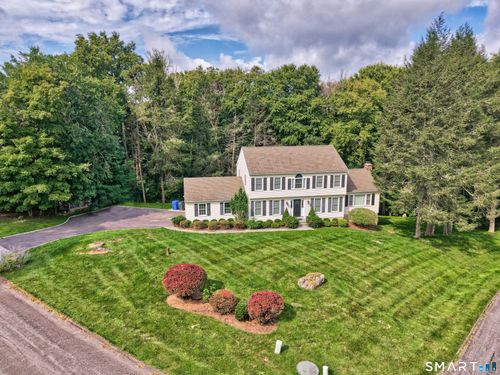 2 Pilgrims Way, Gaylordsville, CT, 06755-1005 | Card Image