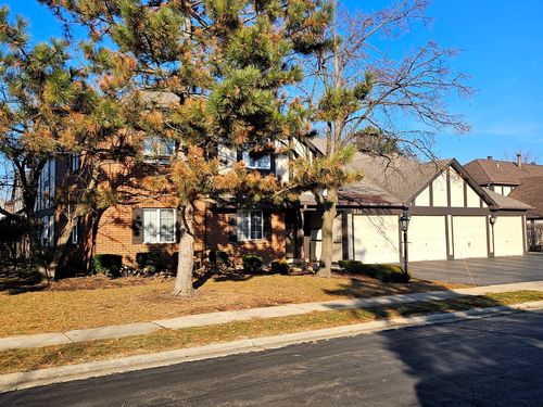 unit-a-230 Windsor Ln, Willowbrook, IL, 60527-2971 | Card Image