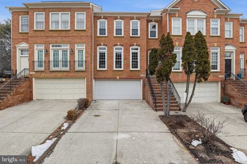 10515 Sunny Brooke Ln, POTOMAC, MD, 20854-6390 | Card Image