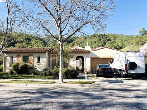 7111 7111 Eagle Ridge Dr., Gilroy, CA, 95020 | Card Image