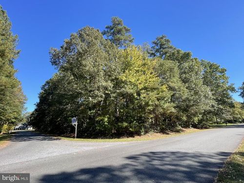 9 Evergreen Dr, Georgetown, DE, 19947-9484 | Card Image