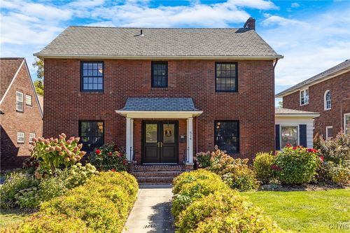 514 Sedgwick Dr, Syracuse, NY, 13203-1161 | Card Image
