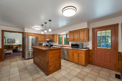 6 Percy Dr, Wolfeboro, NH, 03894-4831 | Card Image