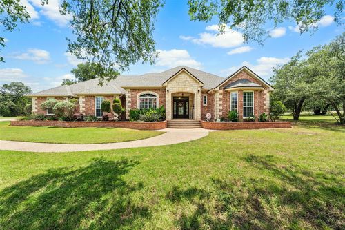 175 Winding Trl, Crawford, TX, 76638-3248 | Card Image