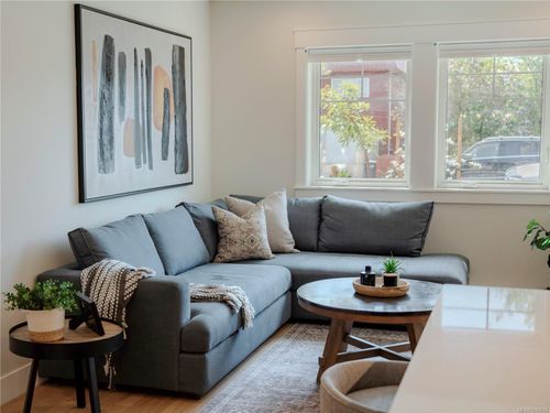 3-1830 Allenby St, Saanich, BC, V8R3B7 | Card Image