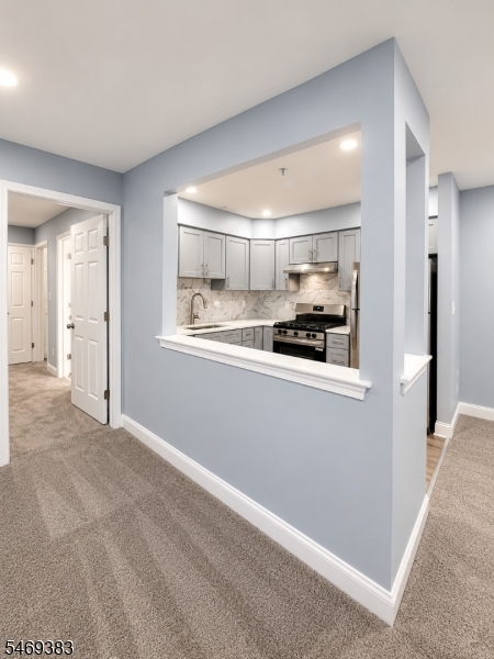 Residential Lease in Edison Twp. 3