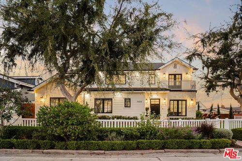 7403 Stewart Ave, Los Angeles, CA, 90045-1047 | Card Image