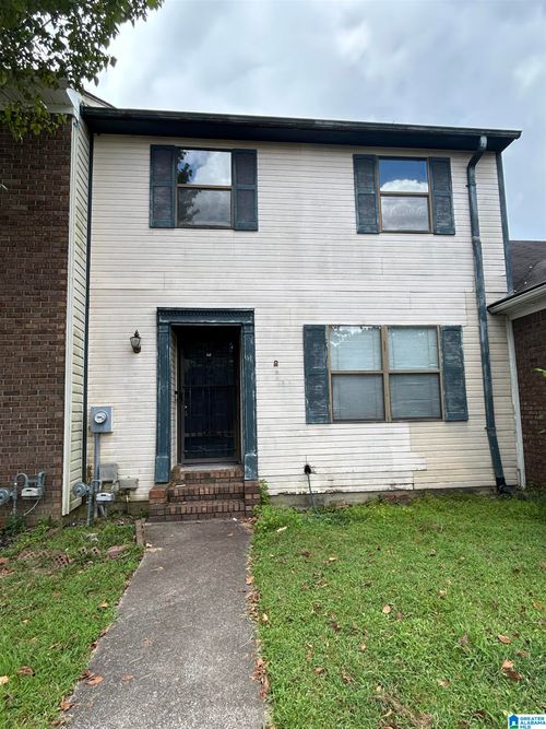 1529 King James Dr, ALABASTER, AL, 35007-8600 | Card Image