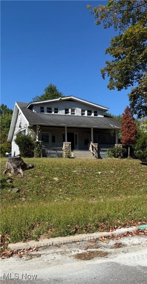 4682 E 147th St, Cleveland, OH, 44128-3013 | Card Image