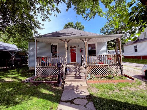 300 W Allmon St, Salem, IL, 62881-1205 | Card Image