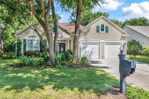 99 Wickham Ct, Pawleys Island, SC, 29585-6079 | Card Image