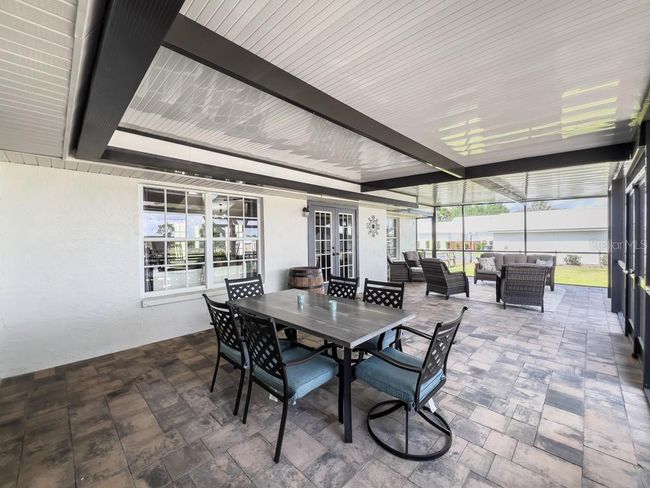 812 Jameson Rd, House other with 3 bedrooms, 2 bathrooms and null parking in Lithia FL | Image 63