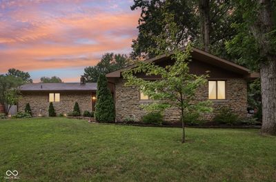 407 W Hill Valley Drive, House other with 3 bedrooms, 2 bathrooms and null parking in Indianapolis IN | Image 1