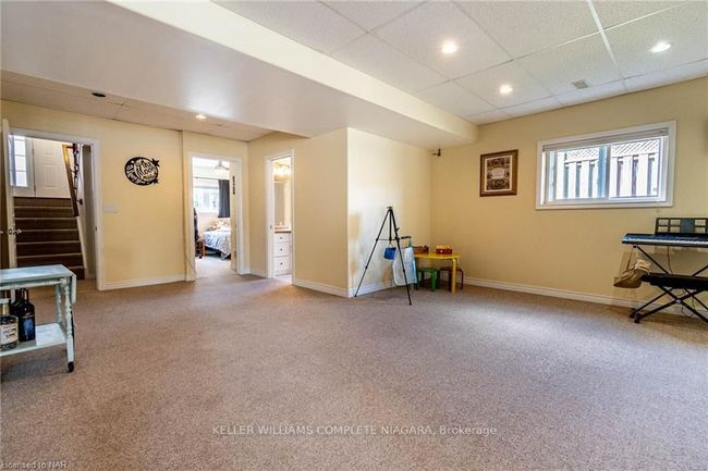 3617 Weinbrenner Rd, House other with 4 bedrooms, 2 bathrooms and 7 parking in Niagara Falls ON | Image 27