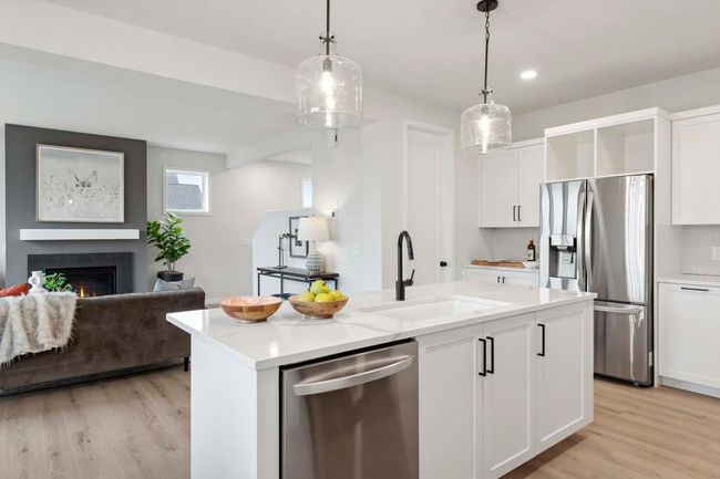 Photo taken from previous model with a similar floorplan. While similar, some options shown in the picture may not be included in this pricing. Please ask for a detailed list of included features for this listing. | Image 42