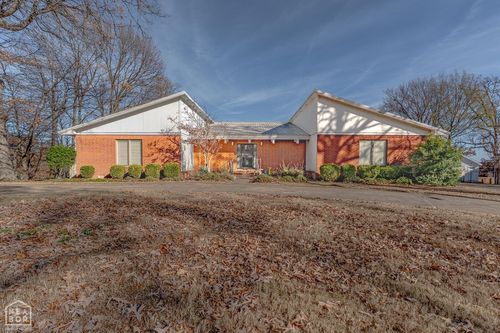 2806 Harrisburg Rd, Jonesboro, AR, 72401-6081 | Card Image