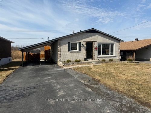 663 Hamilton Cres, Cornwall, ON, K6H5N6 | Card Image
