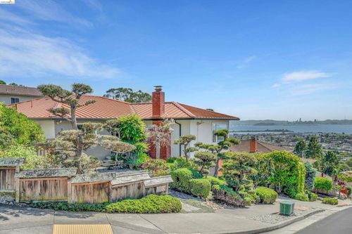 7516 Potrero Ave, El Cerrito, CA, 94530-2123 | Card Image