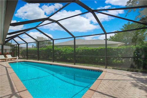 27 Pebble Beach Blvd, NAPLES, FL, 34113-8338 | Card Image