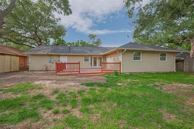 8045 Ridgeview Dr, House other with 3 bedrooms, 2 bathrooms and 1 parking in Houston TX | Image 36