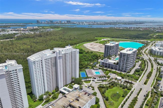 APT-2503 - 15051 Royal Oaks Ln, Condo with 3 bedrooms, 3 bathrooms and null parking in North Miami FL | Image 45