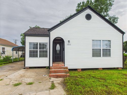 1832 19th St, Port Arthur, TX, 77640-3765 | Card Image
