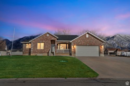 877 200, Mona, UT, 84645-7852 | Card Image