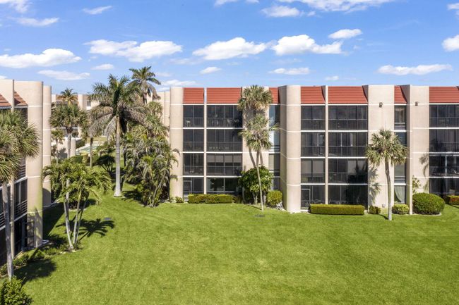 APT-104 - 3472 Ne Causeway Blvd, Condo with 2 bedrooms, 2 bathrooms and null parking in Jensen Beach FL | Image 32