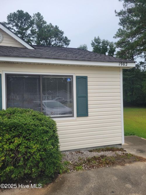 1982 Countrywood Blvd, Jacksonville, NC, 28540-3211 | Card Image