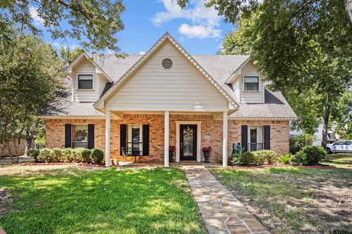 215 Enchanted Estates Drive, Crockett, TX, 75835 | Card Image