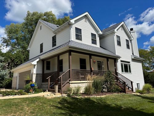 2S590 Seraph Holmes Ct, Warrenville, IL, 60555-2075 | Card Image