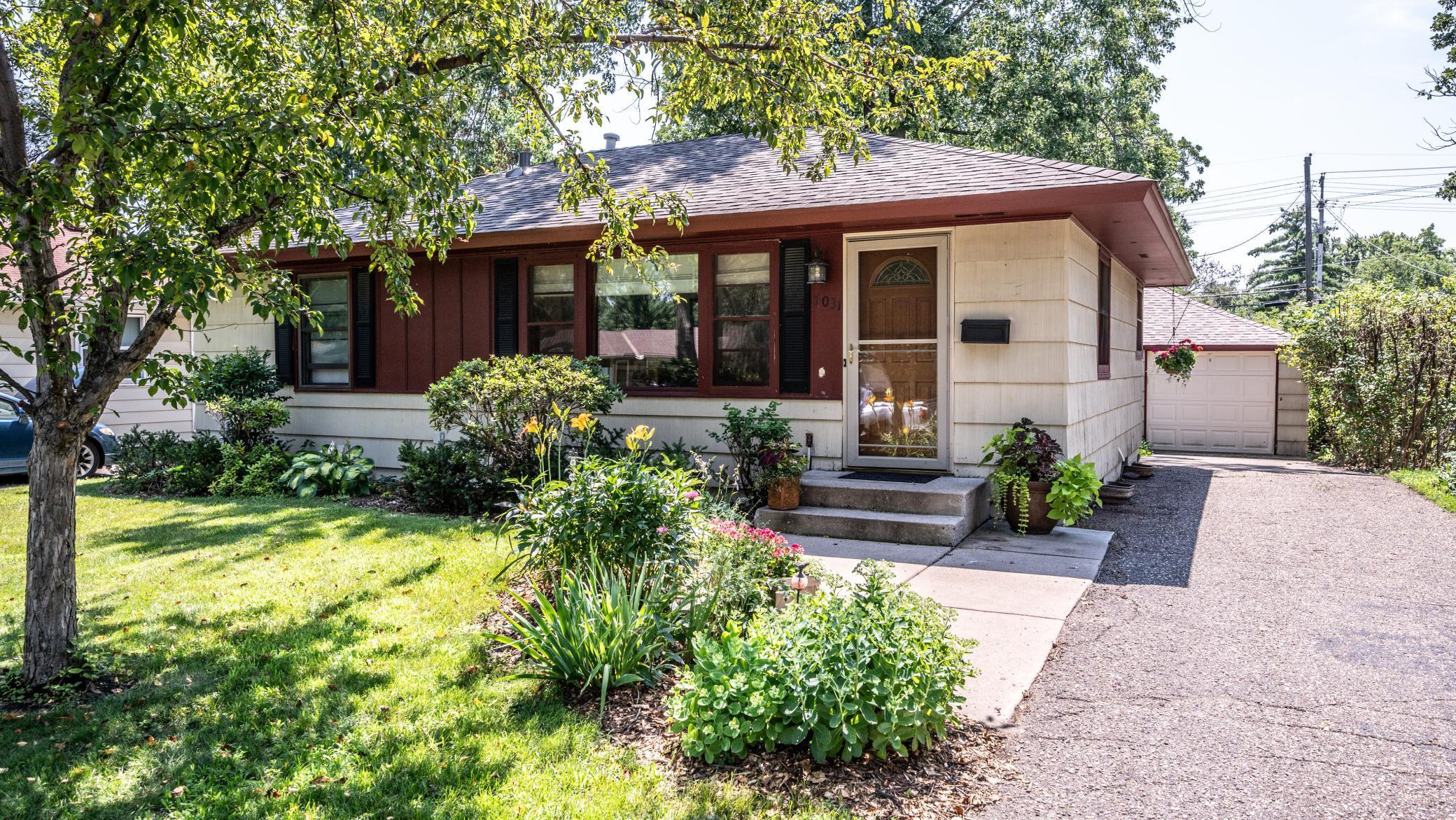 24th St, Minneapolis, MN 55426