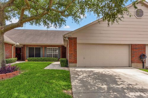 3310 Country Meadows Ct, Pearland, TX, 77584-2081 | Card Image