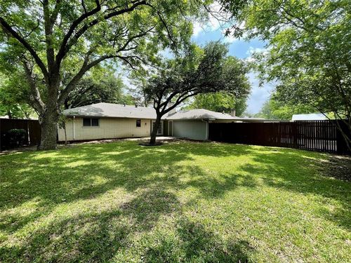 1045 Rosewood Drive, DeSoto, TX, 75115 | Card Image