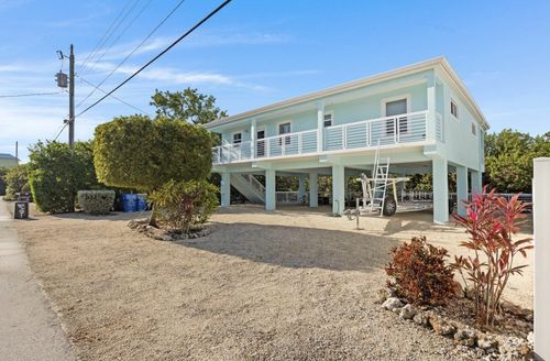 102 Venetian Dr, Islamorada, FL, 33036-4208 | Card Image
