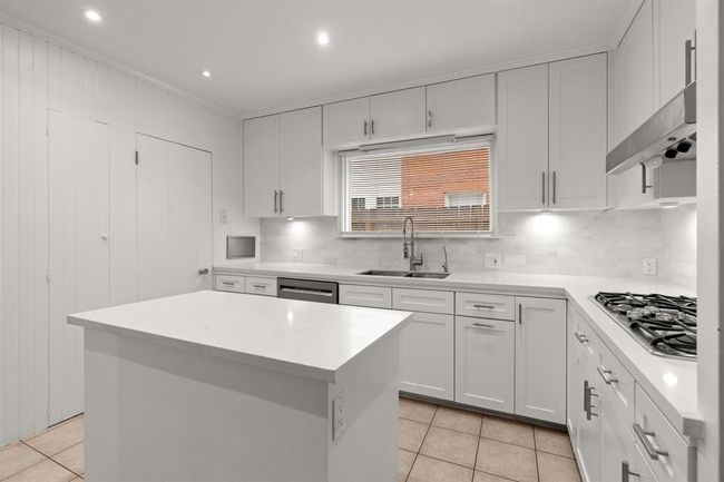 2409 Dryden Rd, House other with 4 bedrooms, 6 bathrooms and 2 parking in Houston TX | Image 14
