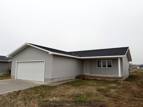 1495 Highlander Ln, Aurora, NE, 68818-1986 | Card Image