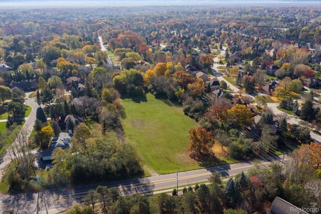 700 E Square Lake Rd, Home with 0 bedrooms, 0 bathrooms and null parking in Bloomfield Hills MI | Image 4
