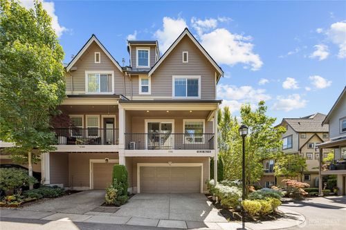 1382 Chelssea Walk Ne, Issaquah, WA, 98029 | Card Image