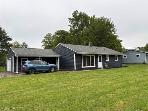 8264 Cedar Road, Chesterland, OH, 44026 | Card Image
