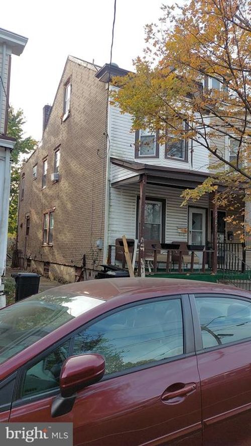 825 Walnut Ave, Trenton, NJ, 08609-1619 | Card Image