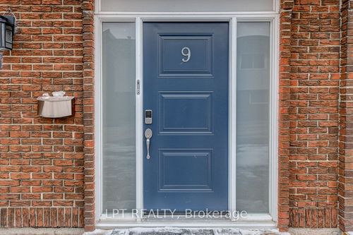 9-1821 Walkley Rd, Ottawa, ON, K1H6X9 | Card Image