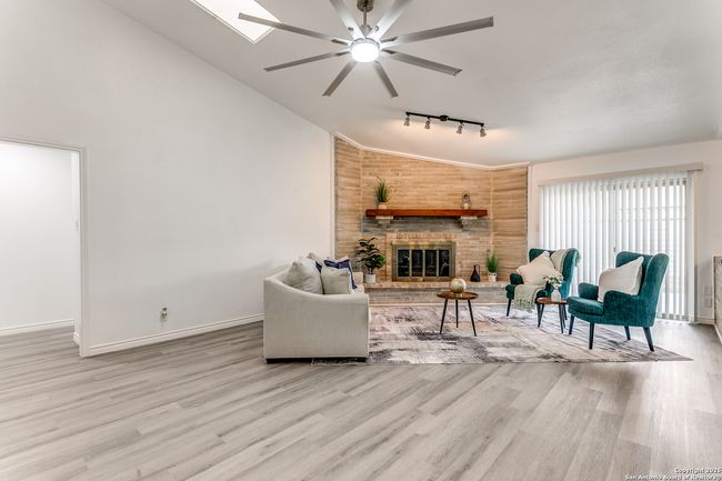 1422 Synandra St, House other with 3 bedrooms, 2 bathrooms and null parking in San Antonio TX | Image 7