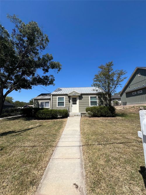 506 W Ball St, Weatherford, TX, 76086-2408 | Card Image