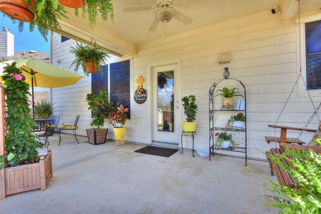 Covered Back Patio | Image 32